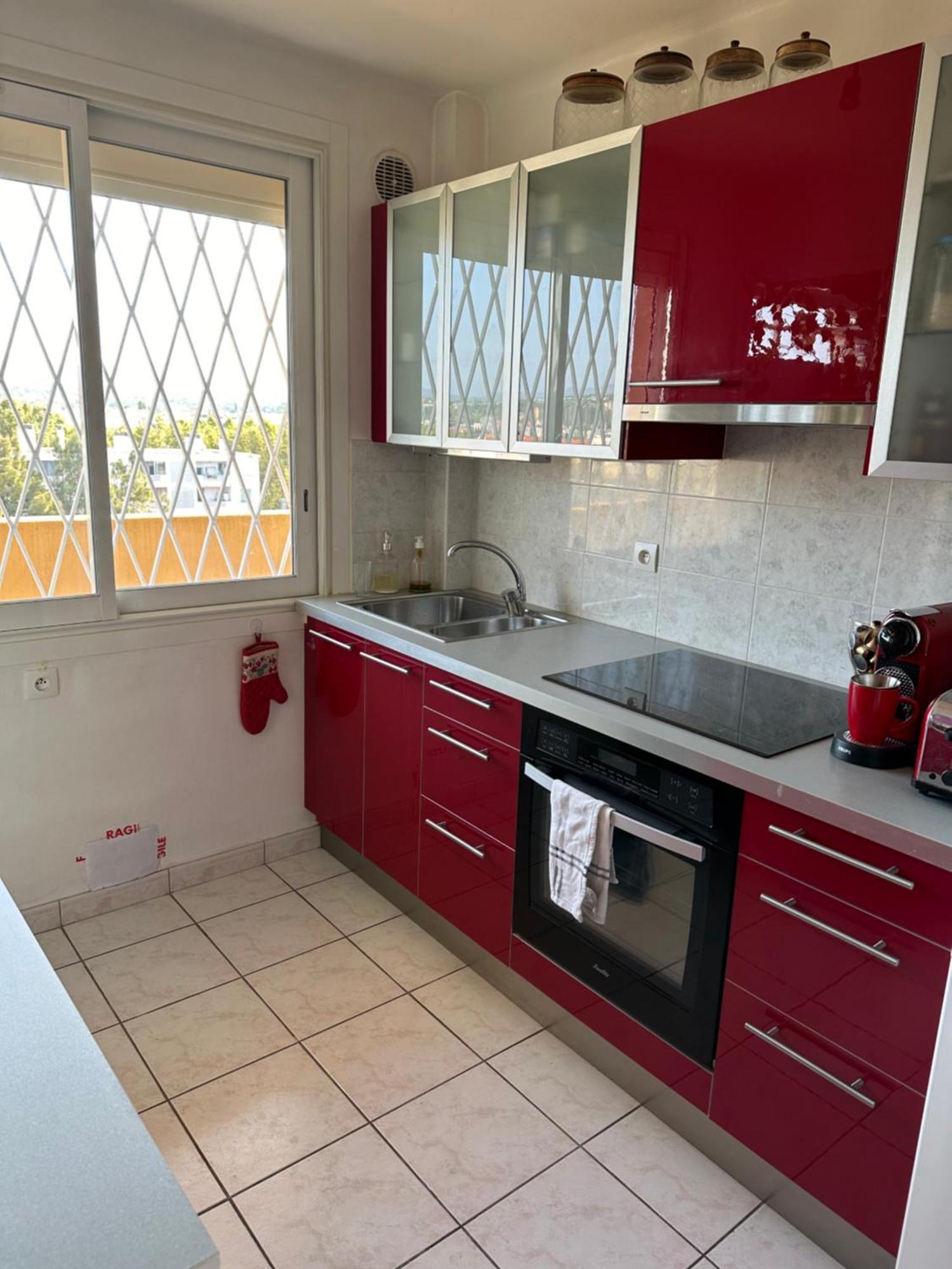 Appartement De 42 M A 200 M De La *